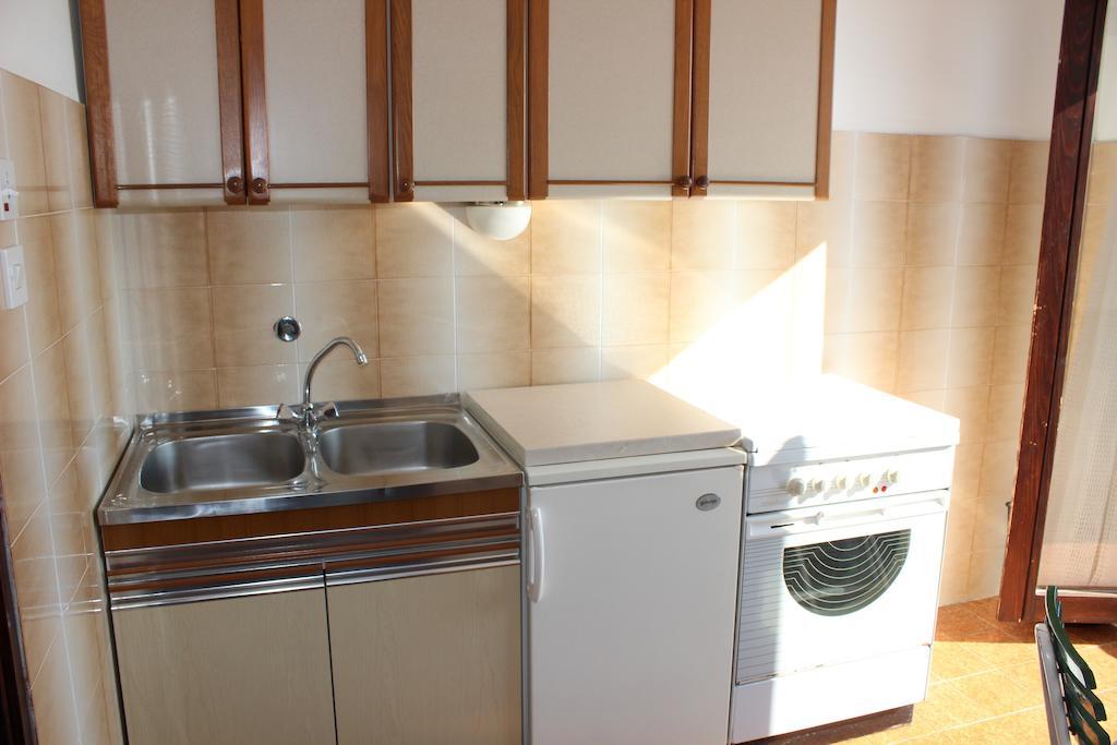 Apartments Petrada Омиш Номер фото
